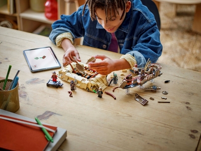 LEGO Desert Skiff en Sarlacc-kuil (75396)