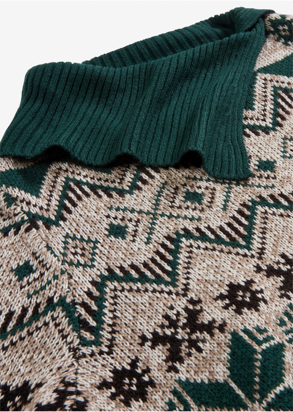 Pull à col roulé avec fente