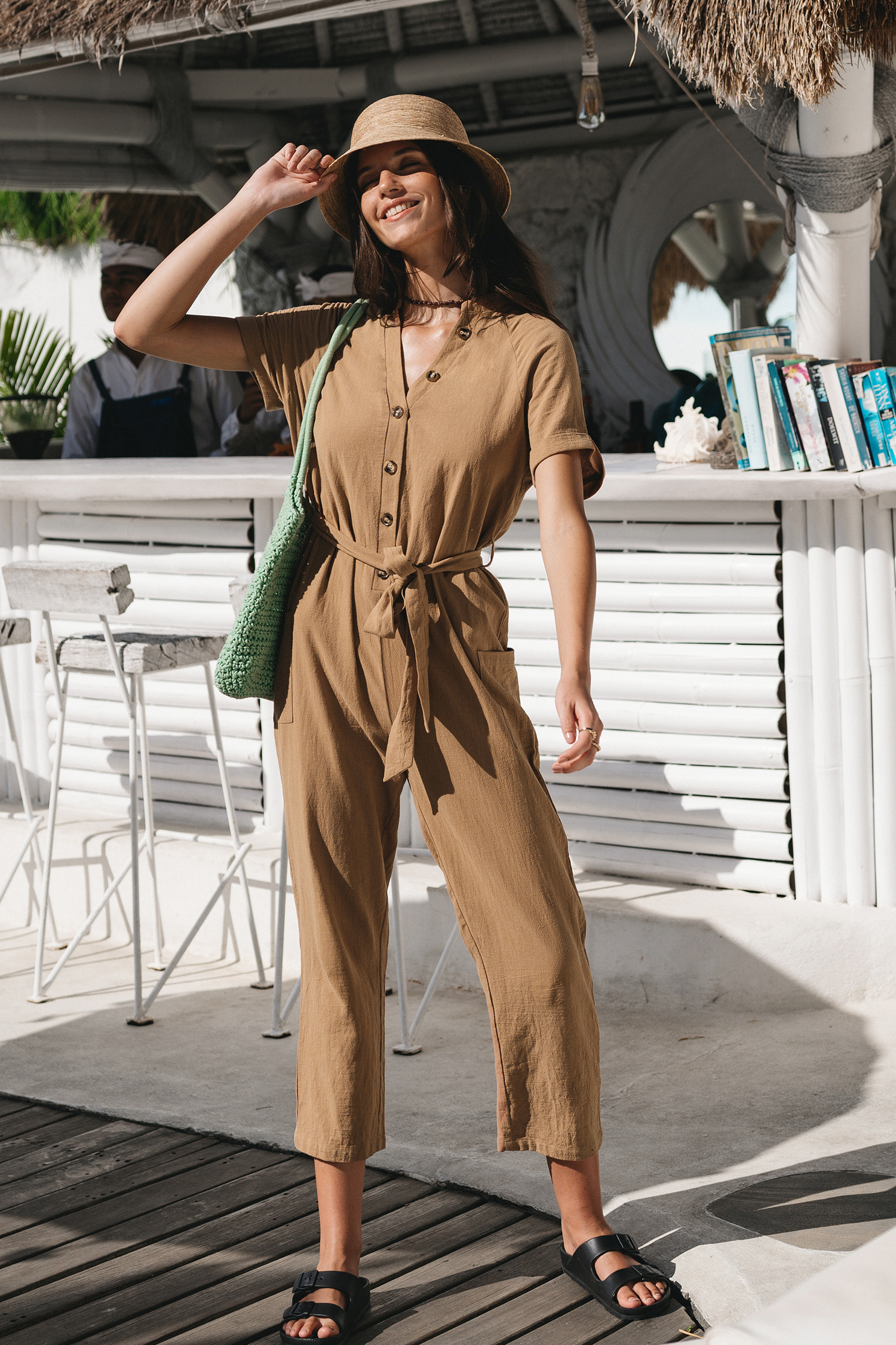 Combinaison en pur coton avec taille à nouer marron
