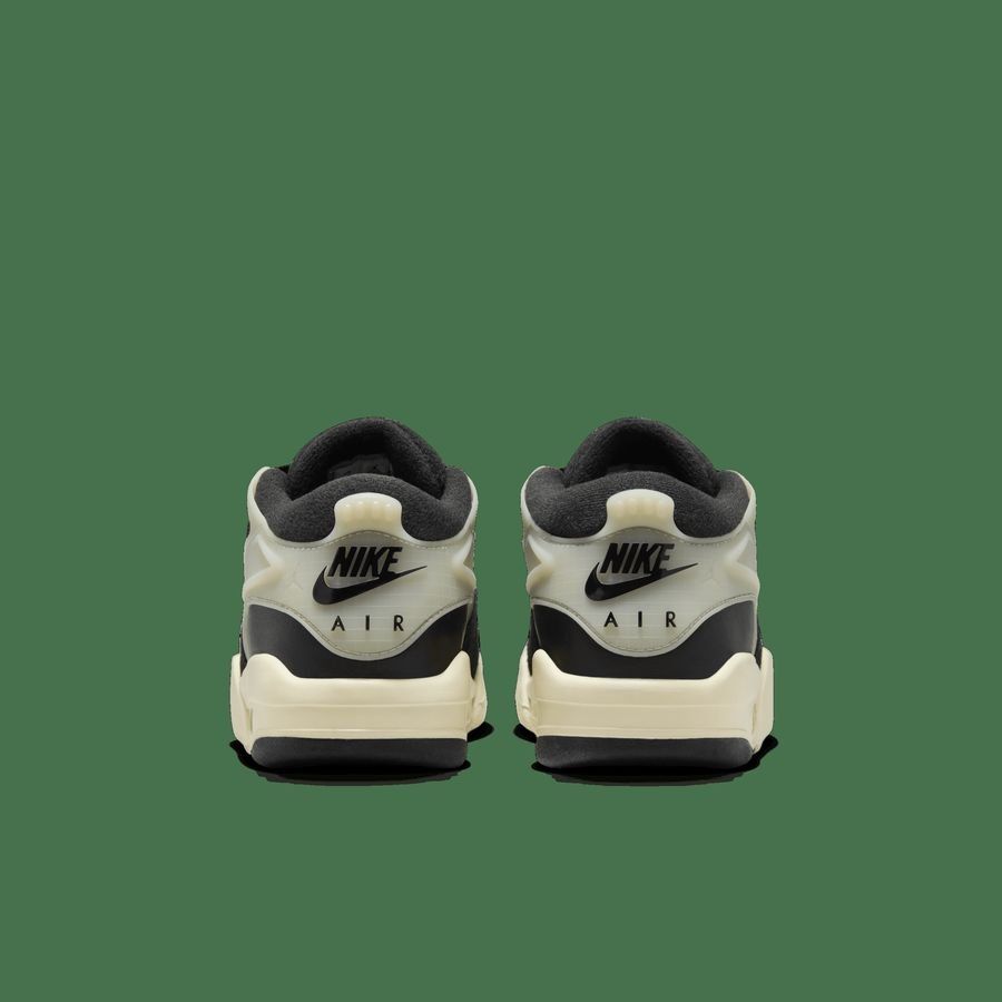 Air Jordan 4RM