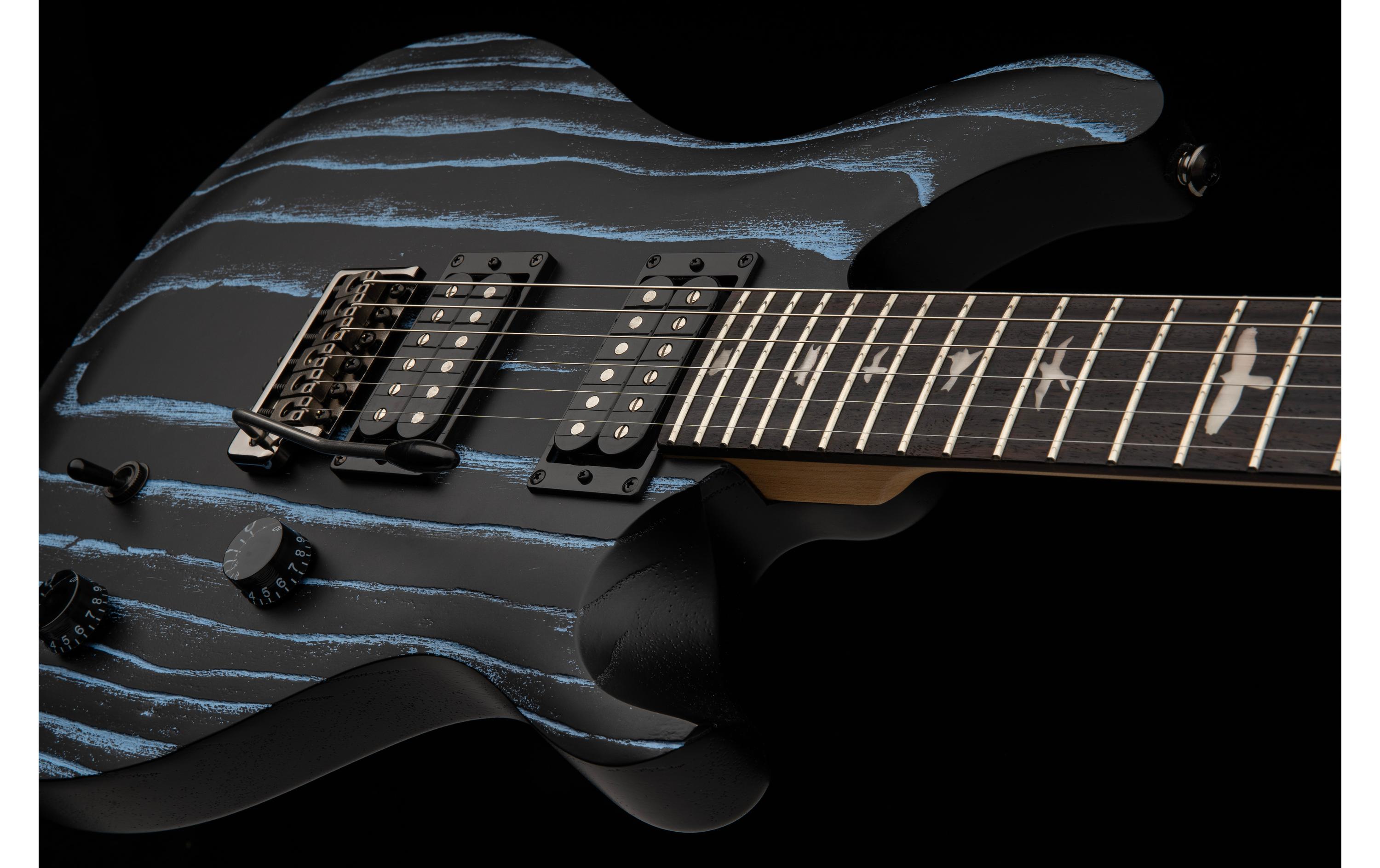 E-Gitarre SE Swamp Ash CE 24 LTD SBLUE<br>CE 24 Sandgestrahlt in limitierter Auflage