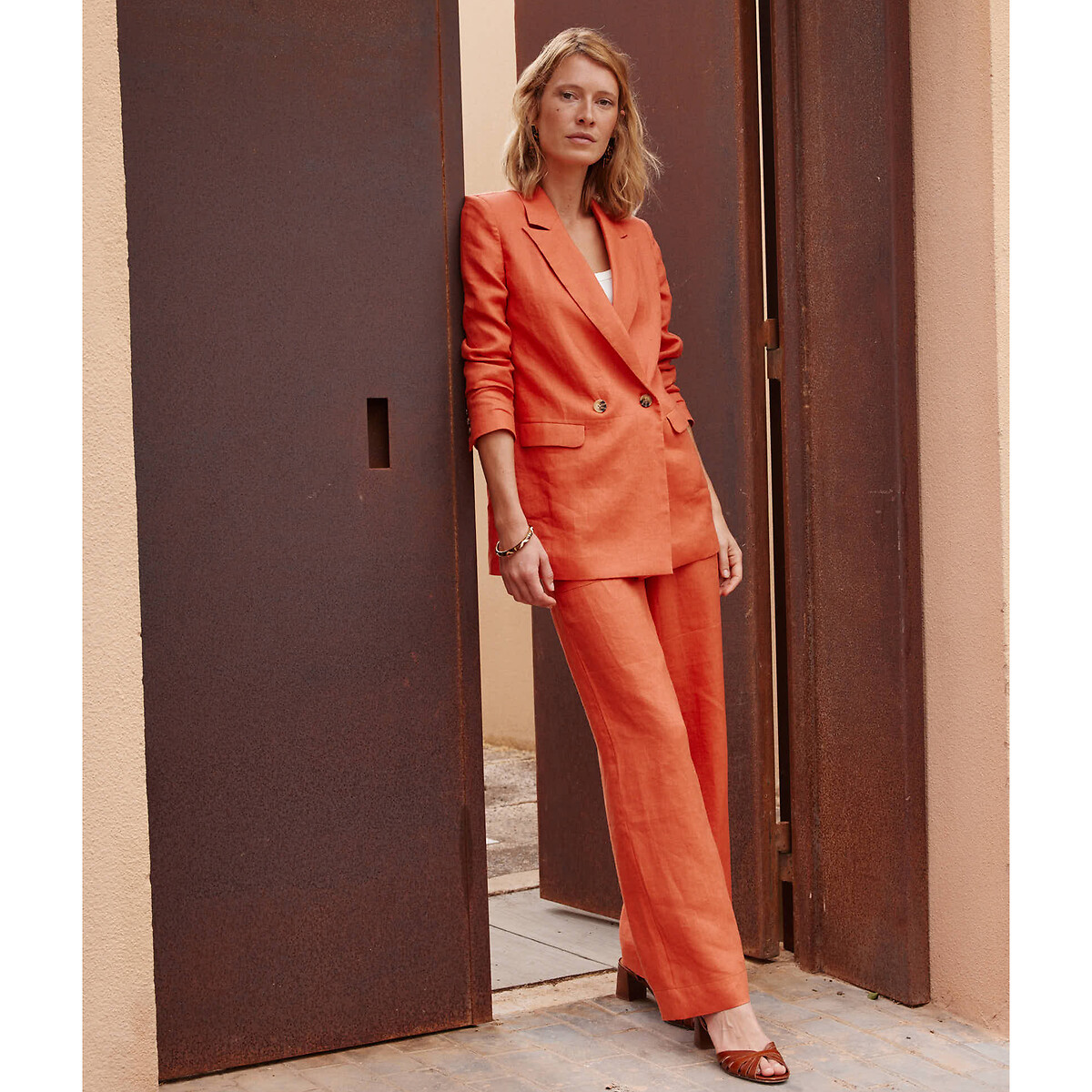 ANNE WEYBURN<br>Calças largas de linho com cintura elástica