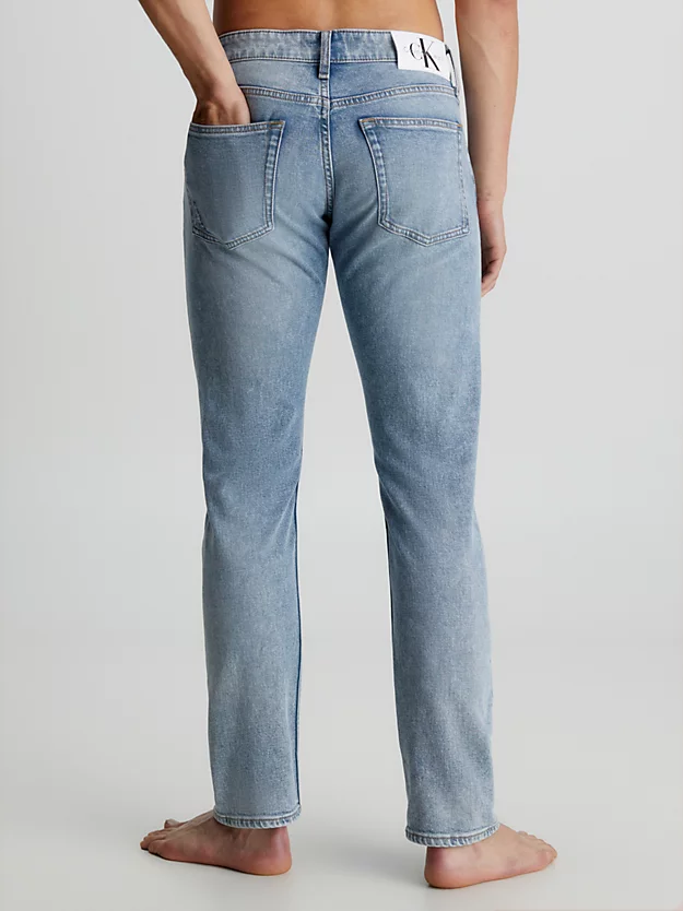 calça jeans justa