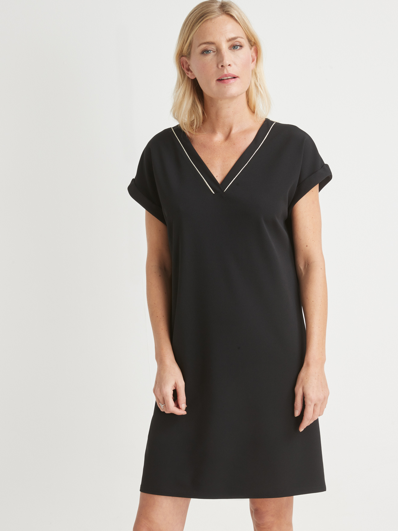 Robe housse encolure V