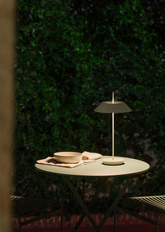 Vibia Mayfair Mini 5495 tafellamp LED oplaadbaar Warm White