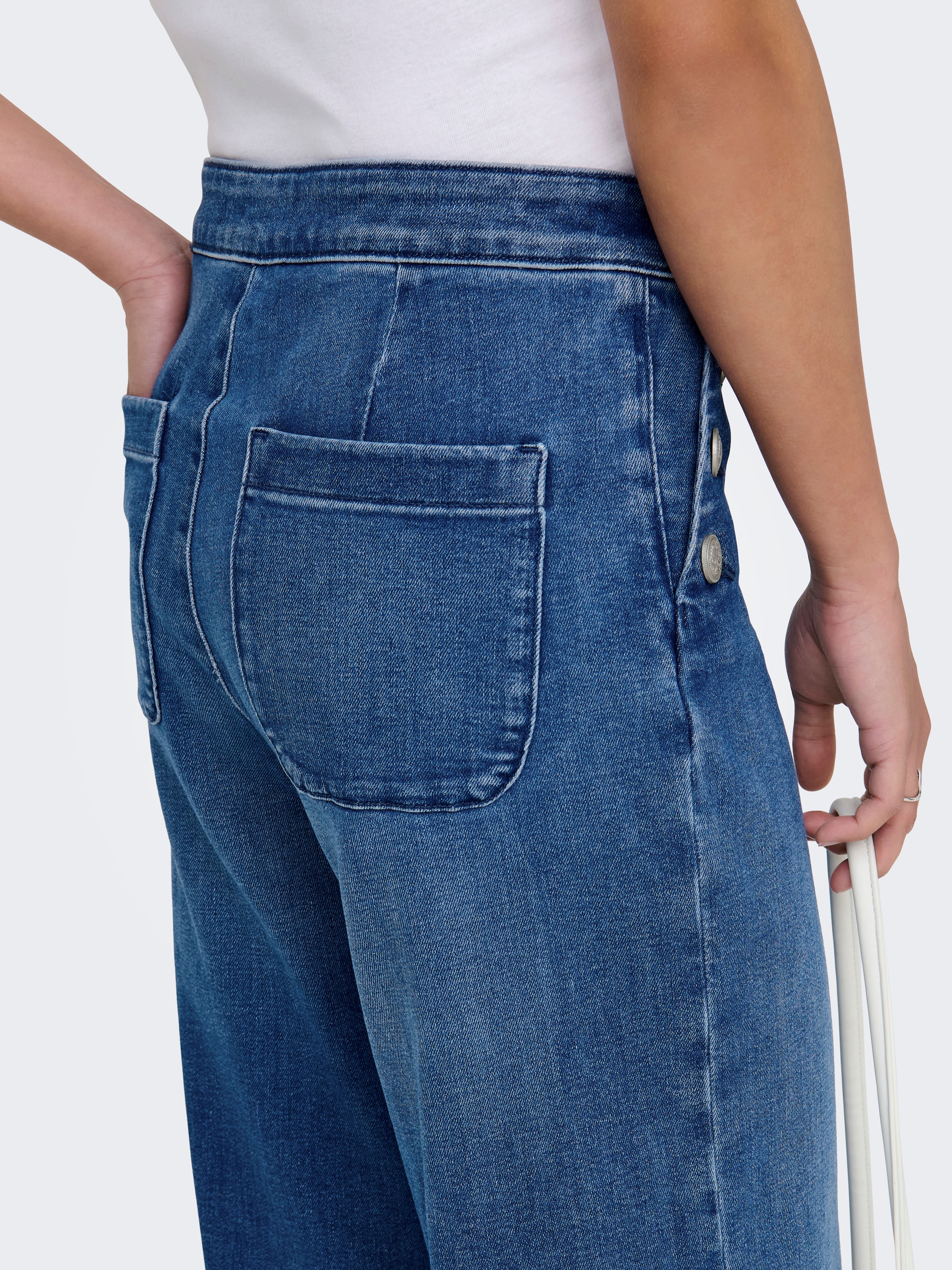 ONLY High-waist-Jeans »ONLMADISON HW BUTTON WIDE DNM GEN769NOOS«