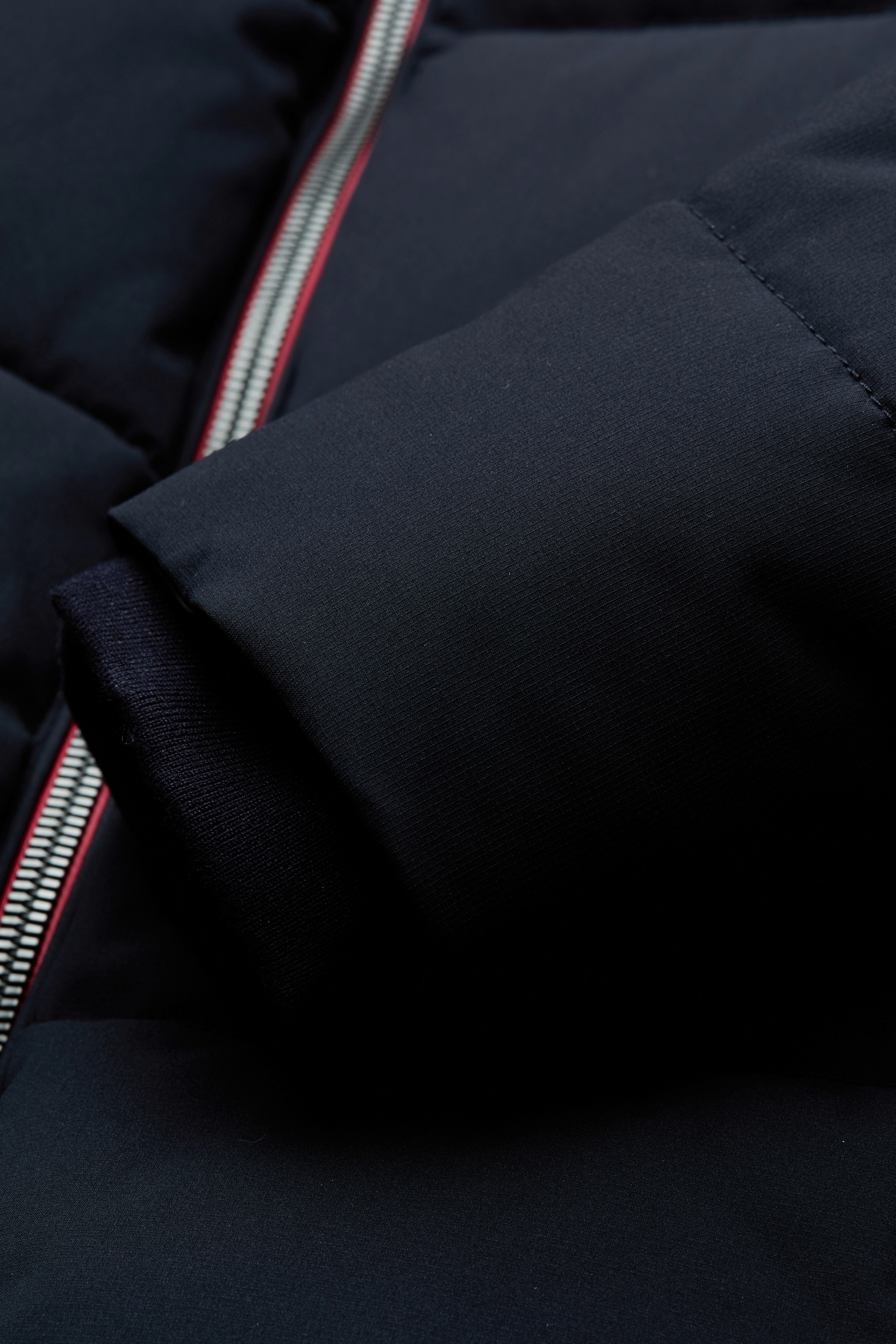 bugatti Blouson ohne Kapuze mit breitem Steppbild