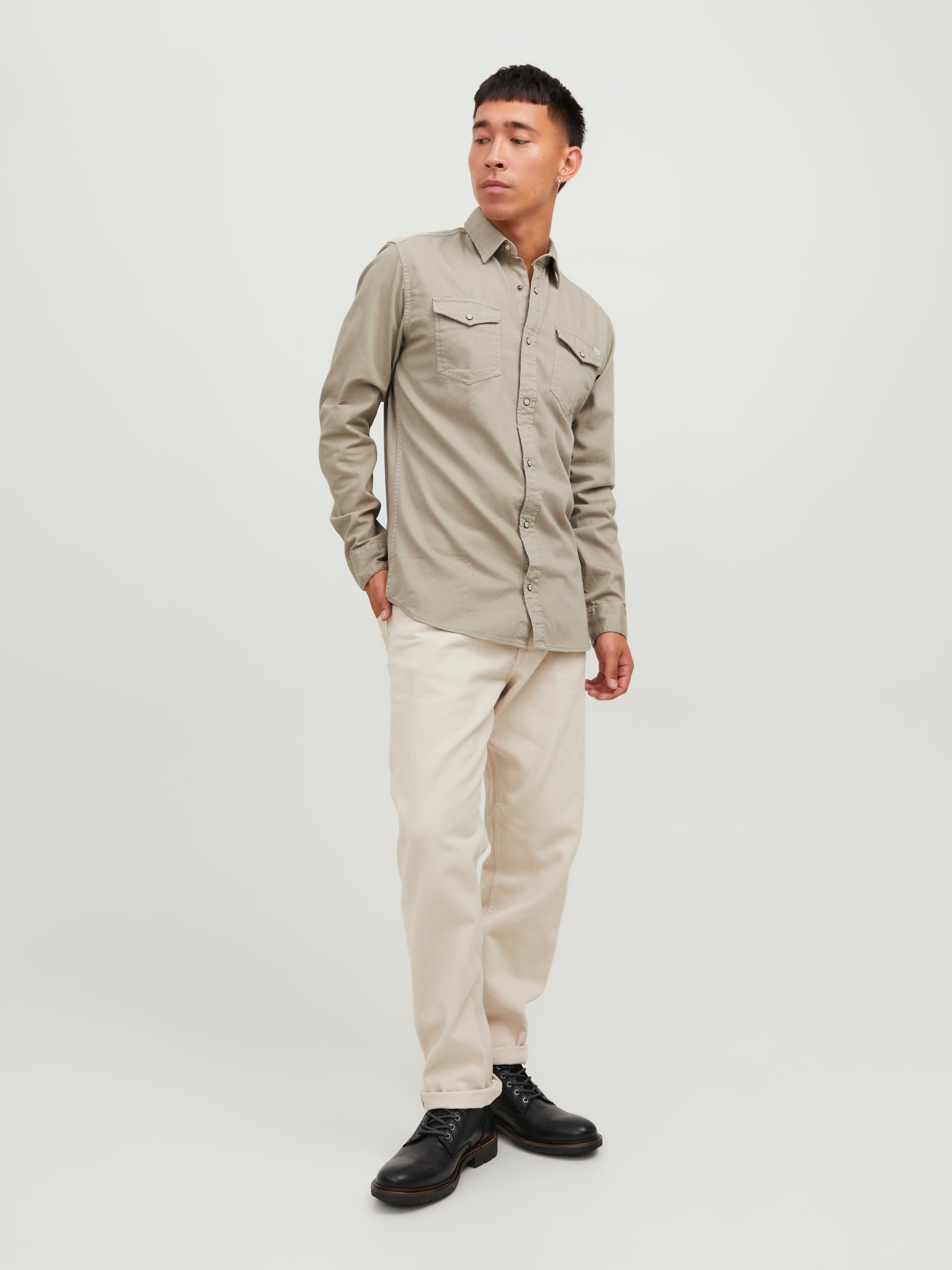Jack & Jones Jeanshemd »JJESHERIDAN im Workwear-Stil mit robuster Baumwollqualität«, unifarben, modisch, slim fit, Baumwolle, Hemdkragen