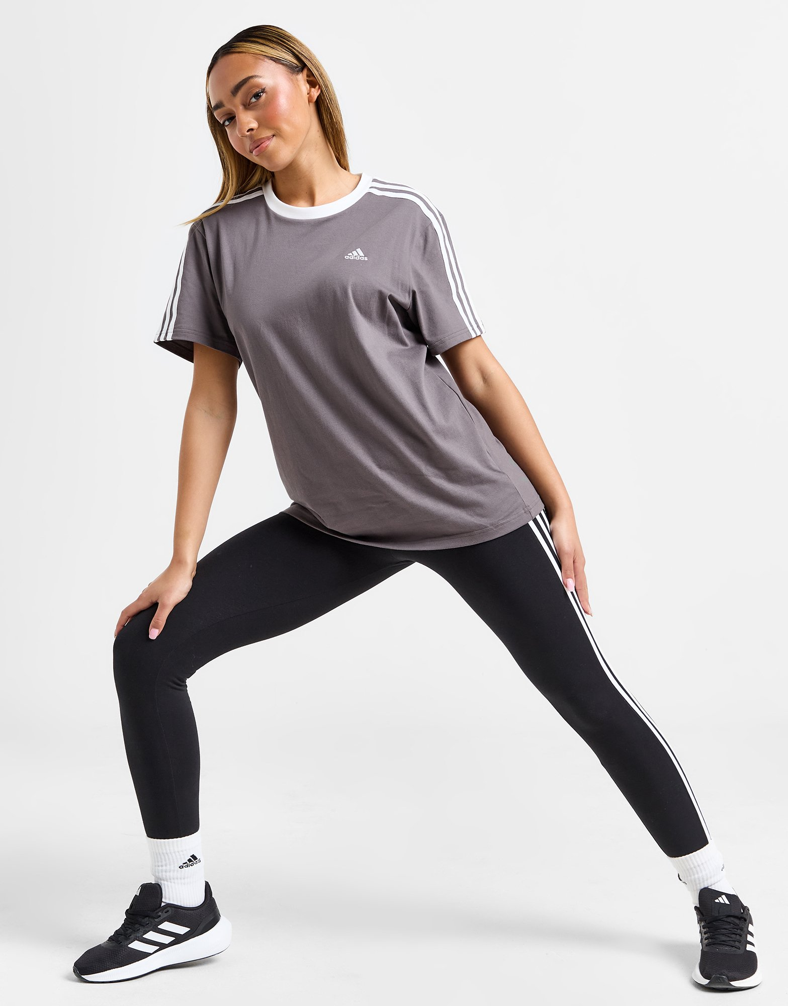 adidas T-shirt 3-Stripes Badge of Sport Femme