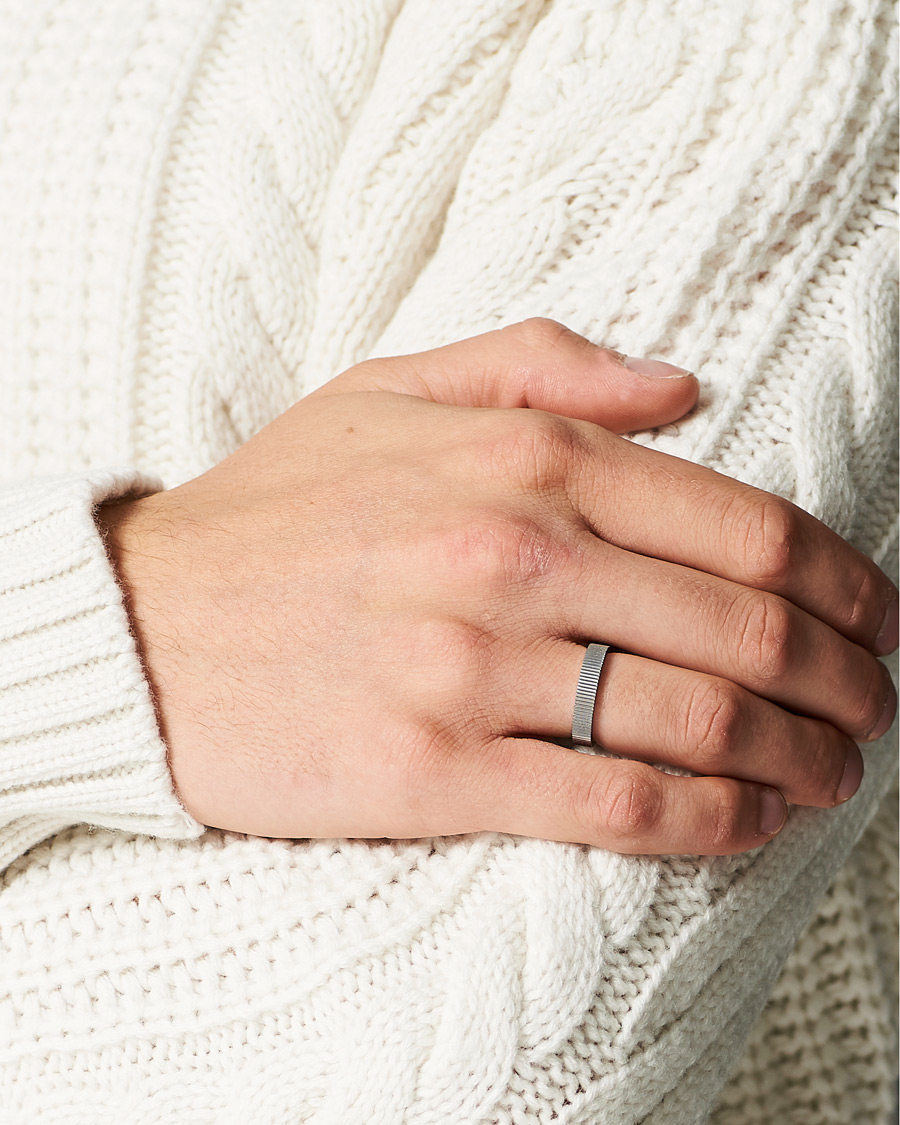Skultuna Ribbed Ring Steel