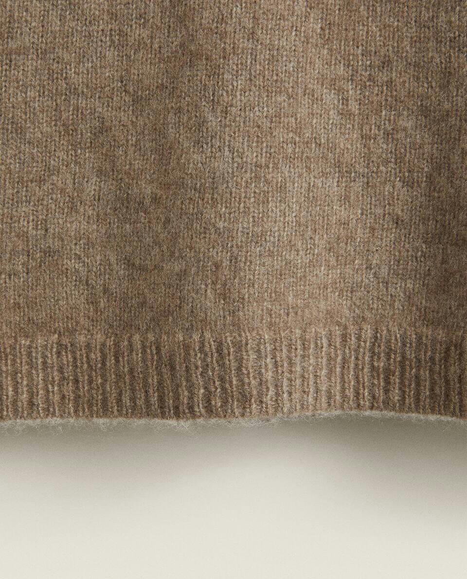 SUÉTER CURTO DE CASHMERE