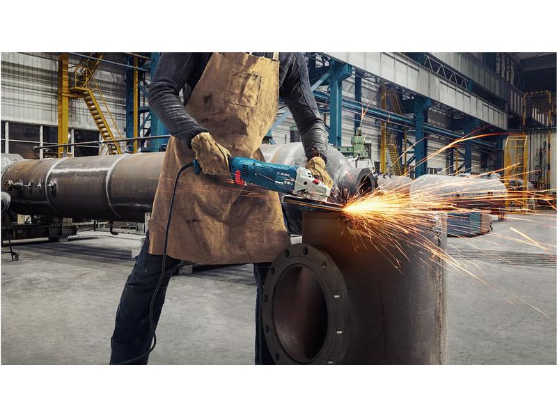 Bosch Professional Winkelschleifer GWS 22-230 J 2200 W, 230 Solide Leistung, robustes Design – plus Sanftanlauf und Wiederanlaufschutz