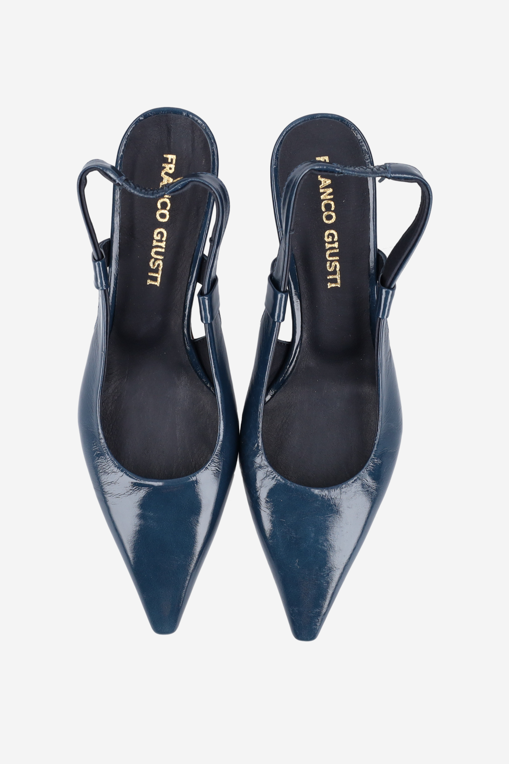 Pointed-toe patent leather slingbacks