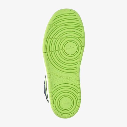 Nike Court Borough Mid