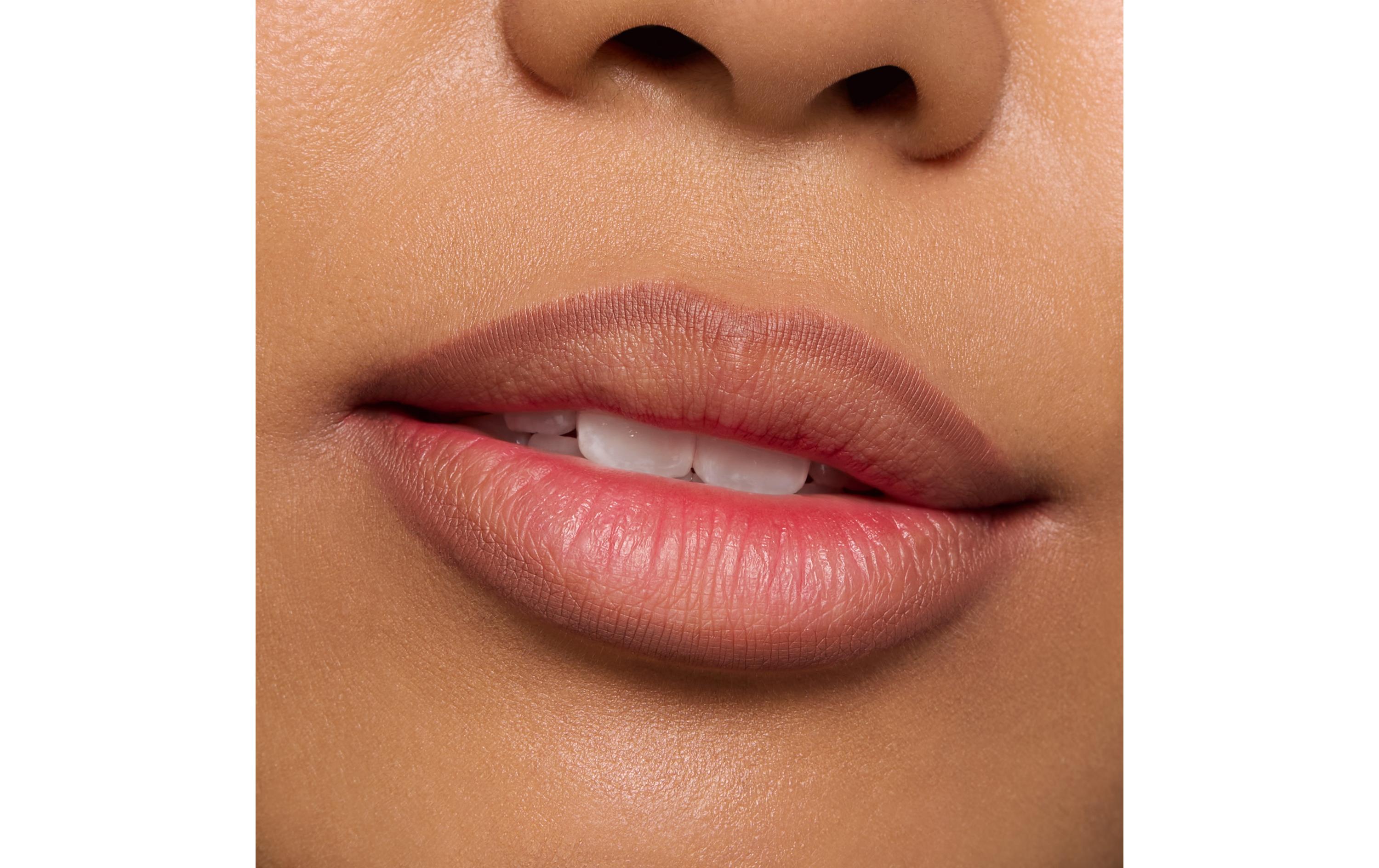 Lip Liner 8h Matte Comfort 20 nudeLanganhaltender Lipliner in einem walnussbraunen Farbton für perfekte Lippenkonturen