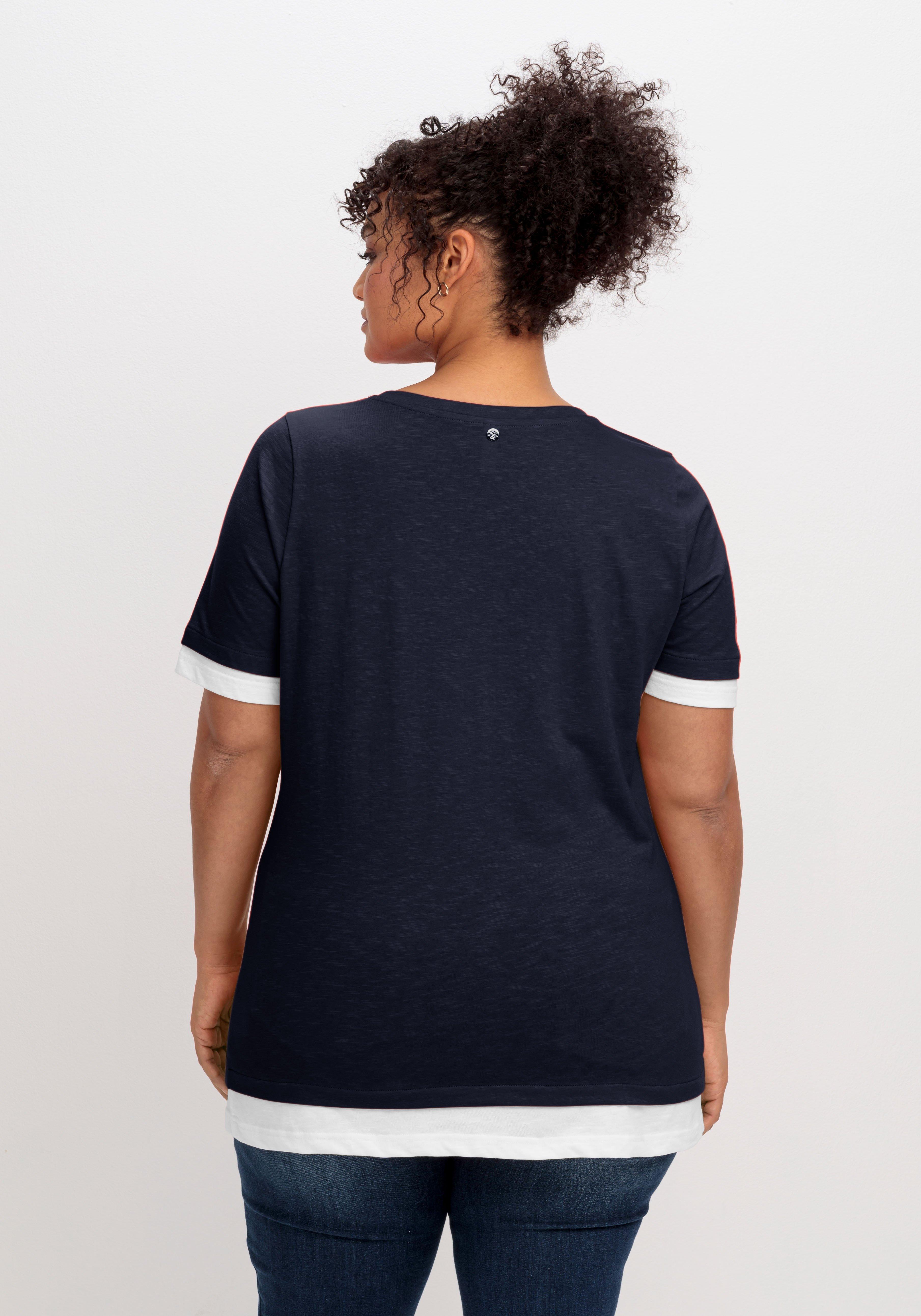 Jerseyshirt in 2-in-1-Optik, mit V-Ausschnitt