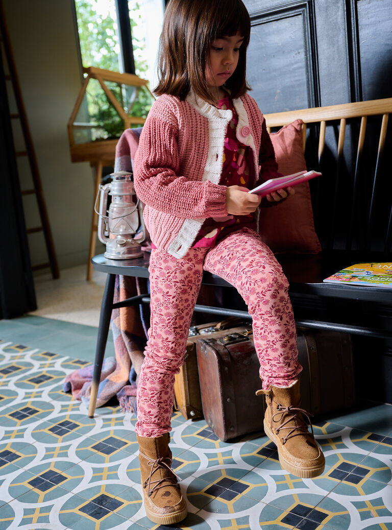 Pantalon rose à imprimé fleuri