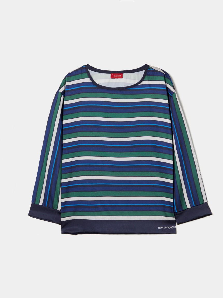 Blusa às riscas