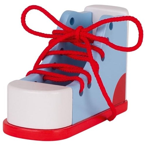 Chaussure à lacer en bois
