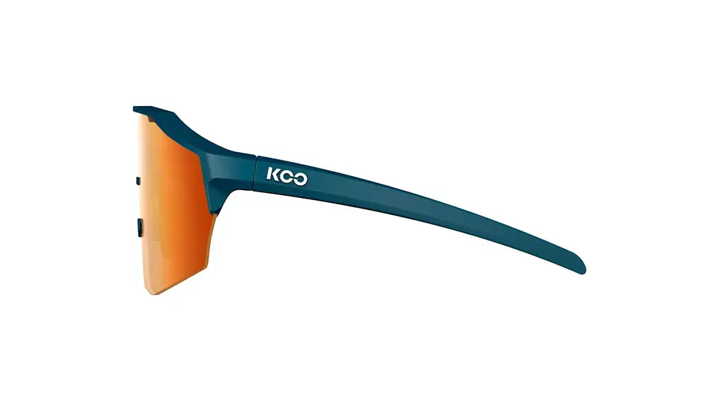 KOO ALIBI Sport Zonnebril Mat Donkerblauw met Photochromic Red Mirror Lens