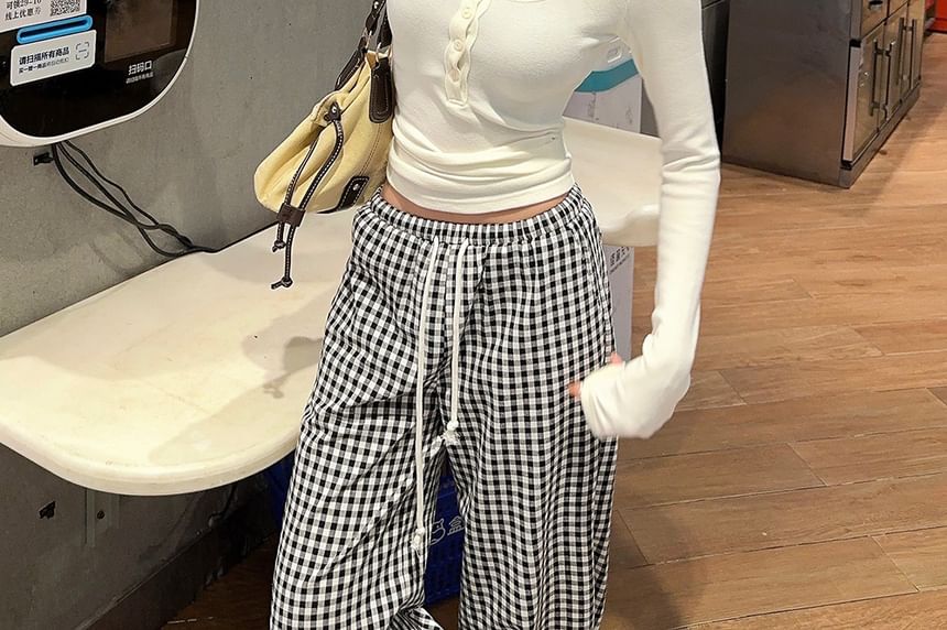 Porstina - Hoge taille geruite wijde broek / Henley top met lange mouwen