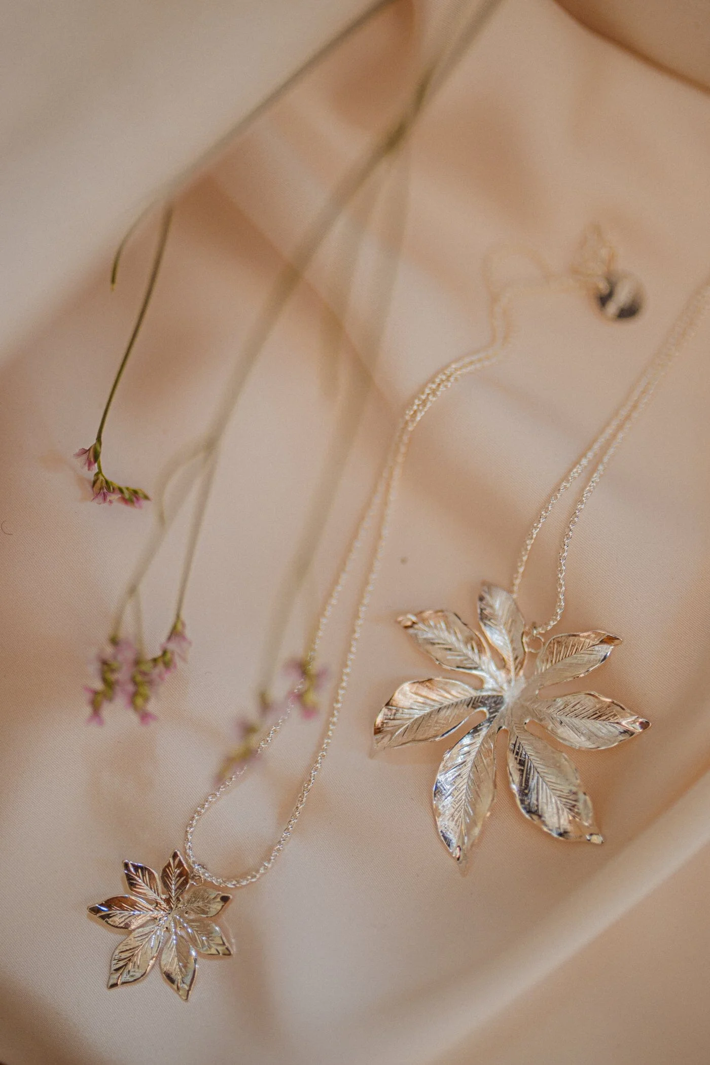 CHLORIS - Sautoir fleur plaqué argent | Argent