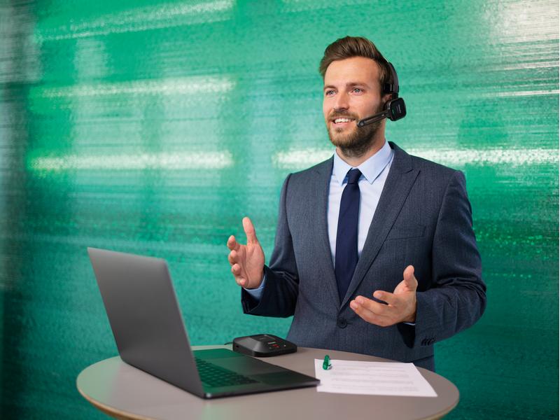 Philips Headset SpeechOne Integrator PSM6300 Professionelles Diktier-Headset mit Dockingstation und Statuslicht