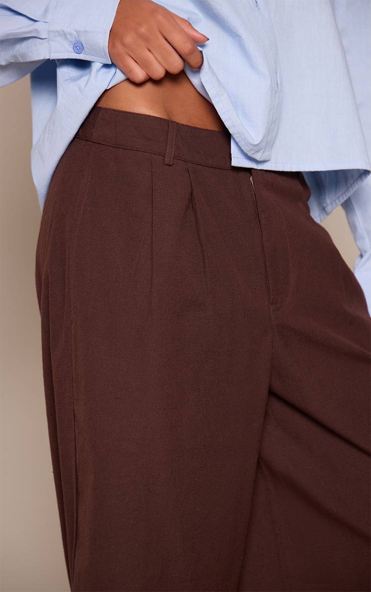 Chocolat Jort Tailleur En Lin À Plis