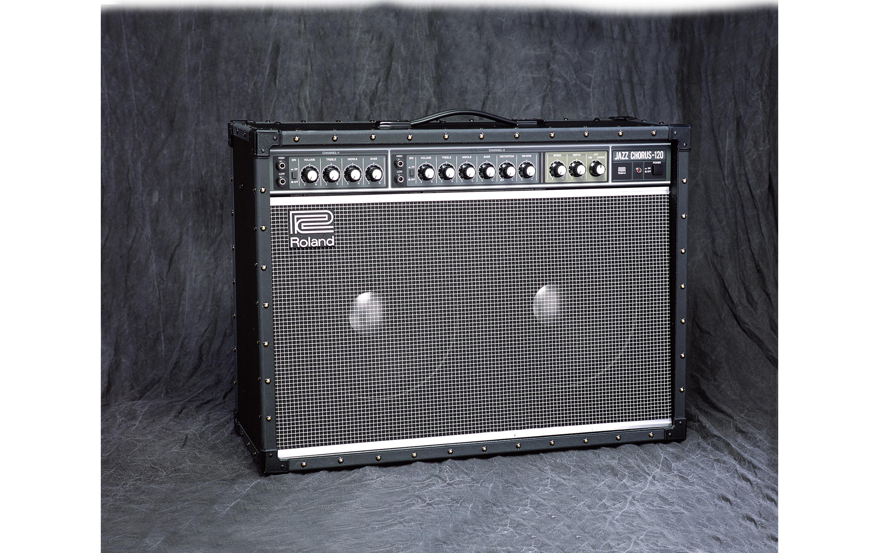 Combo JC-120<br>Verstärker mit Einzigartiger berühmter Stereo-Chorus