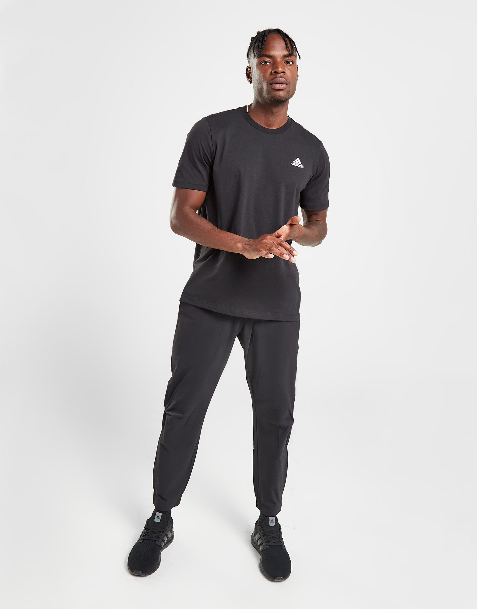 adidas T-shirt en jersey à petit logo brodé Essentials