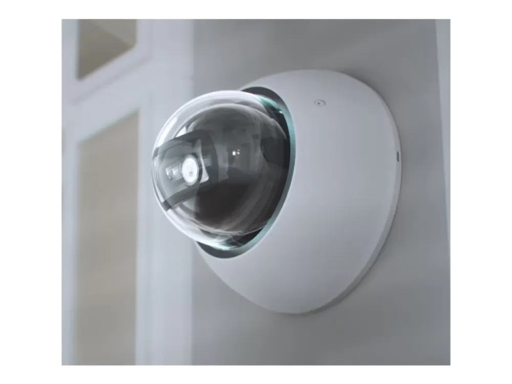 Ubiquiti UniFi AI Dome - Netværksovervågningskamera - indendørs, udendørs - beskyttet mod vandalisme / vejrbestandig - farve (Dag/nat) - 8 MP - 3840 x 2160 - 4K - audio - GbE - PoE