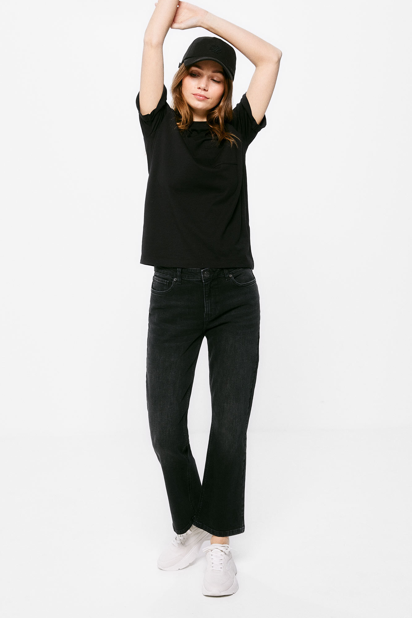 Calça jeans flare com lavagem sustentável - Preta