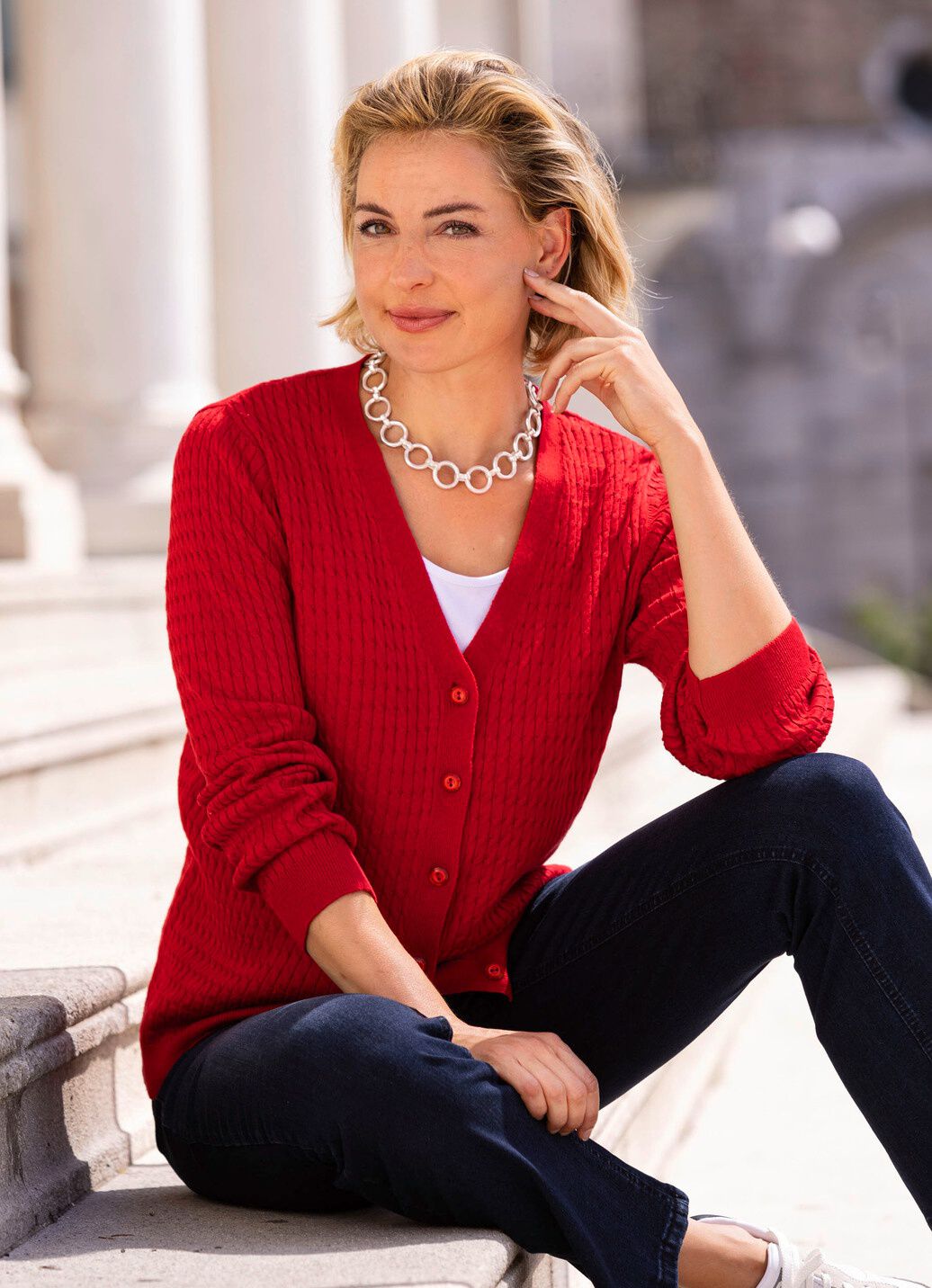 Strickjacke mit Zöpfchendessin