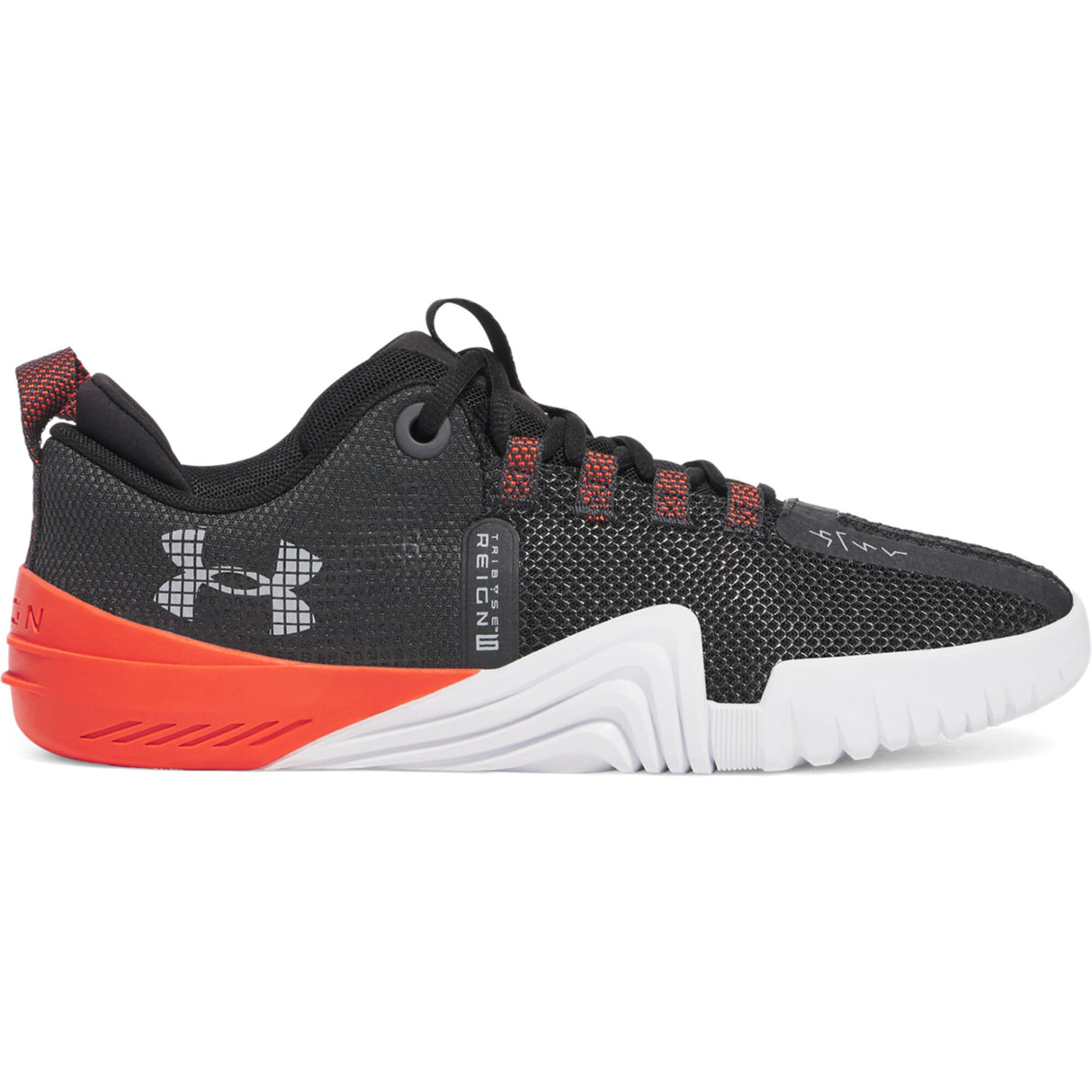 Under Armour<br>TriBase Reign 6