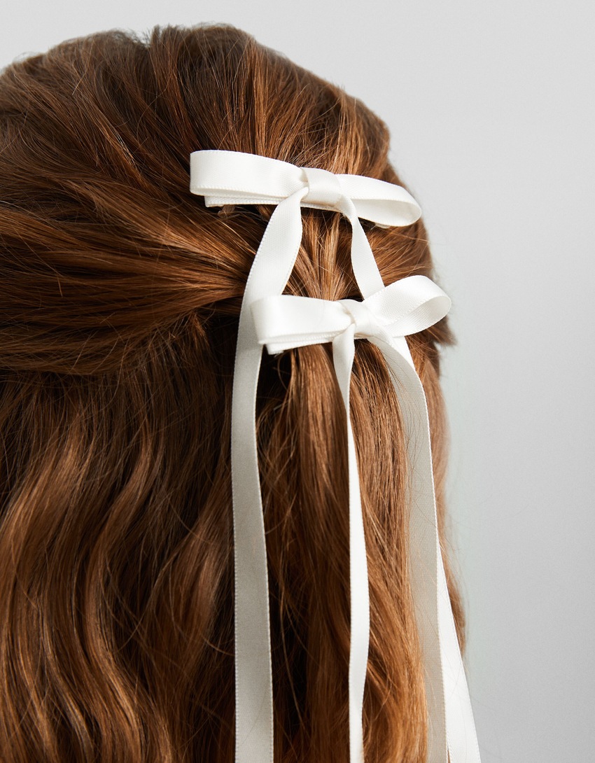 Conjunto de 4 presilhas de cabelo com laço de cetim