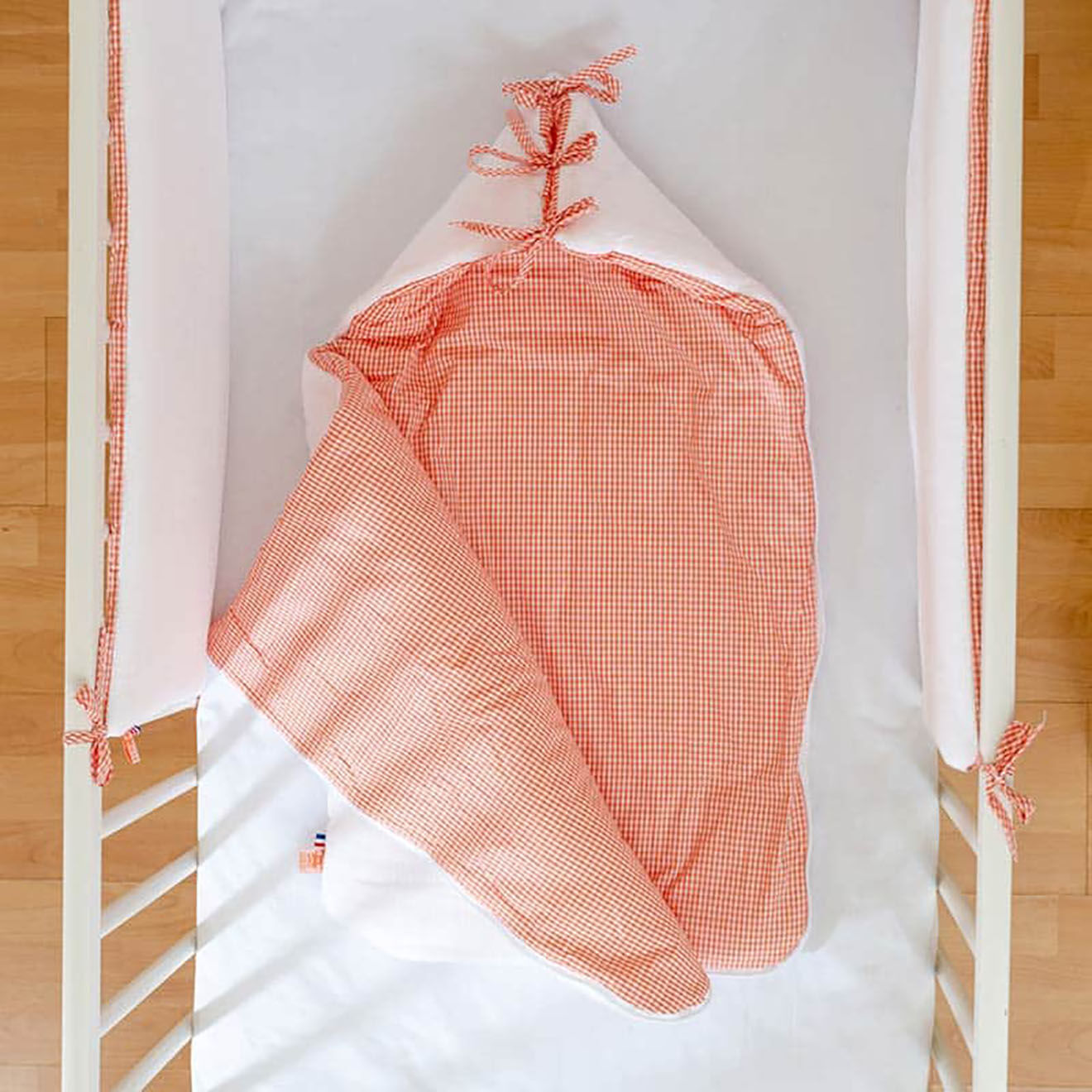 Papate Nid d'Ange en Coton Bio blanc/vichy - 75x75 cm