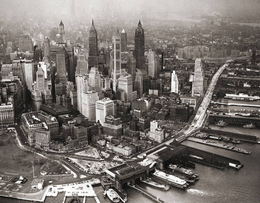 Downtown Manhattan by Classic Collection I - Darlings - Small Limited Edition. 30x40.