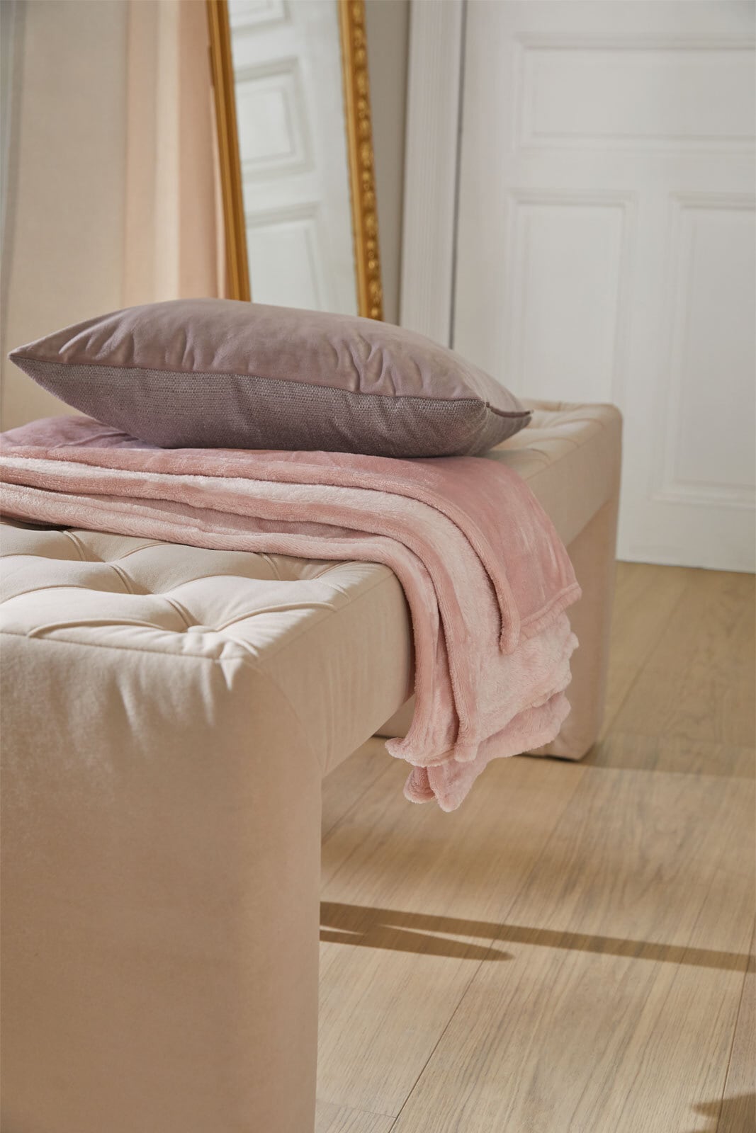 Ole Gunderson Bank PREMIUM rosa