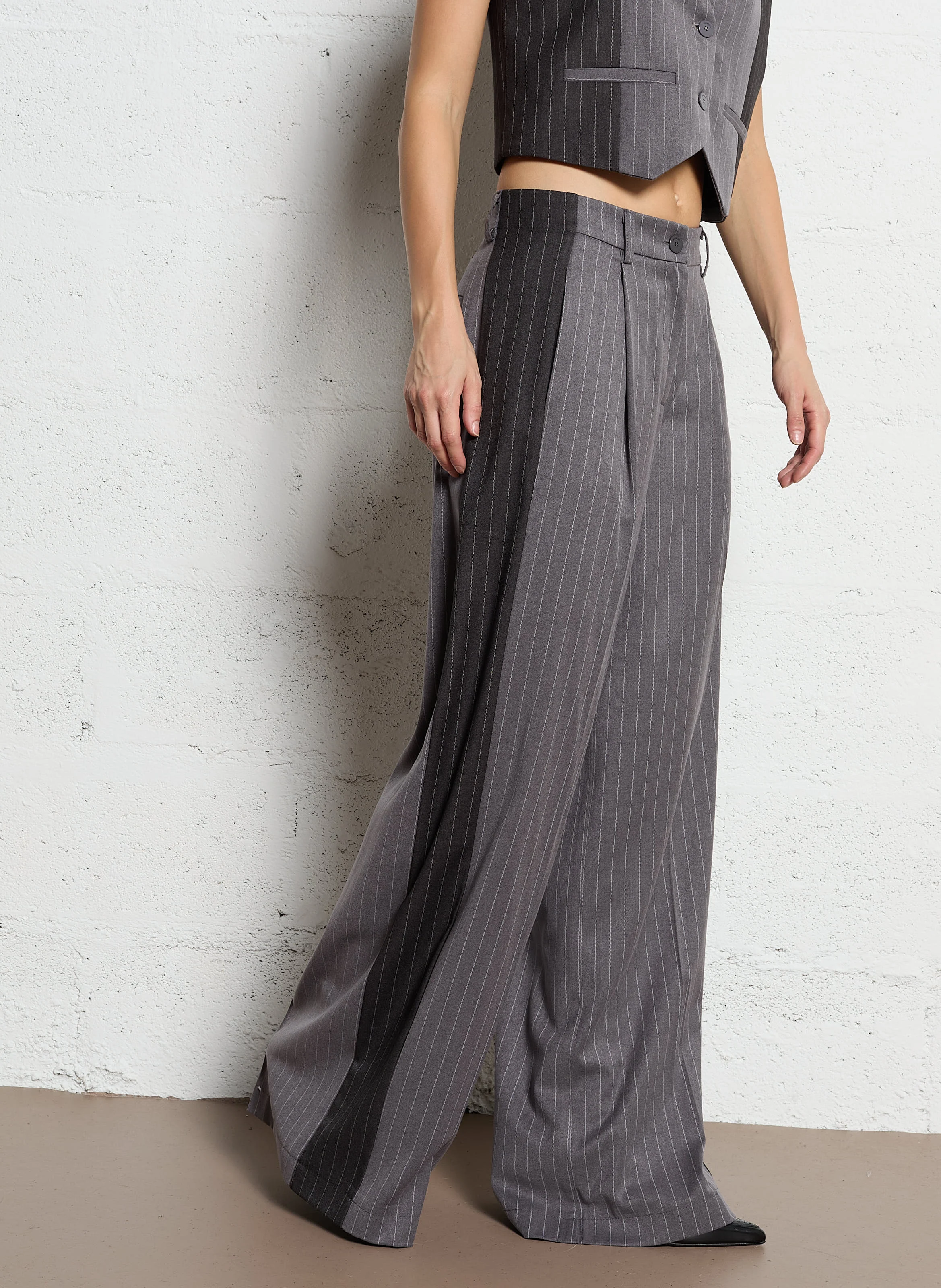 Pantalon palazzo rayé | Gris