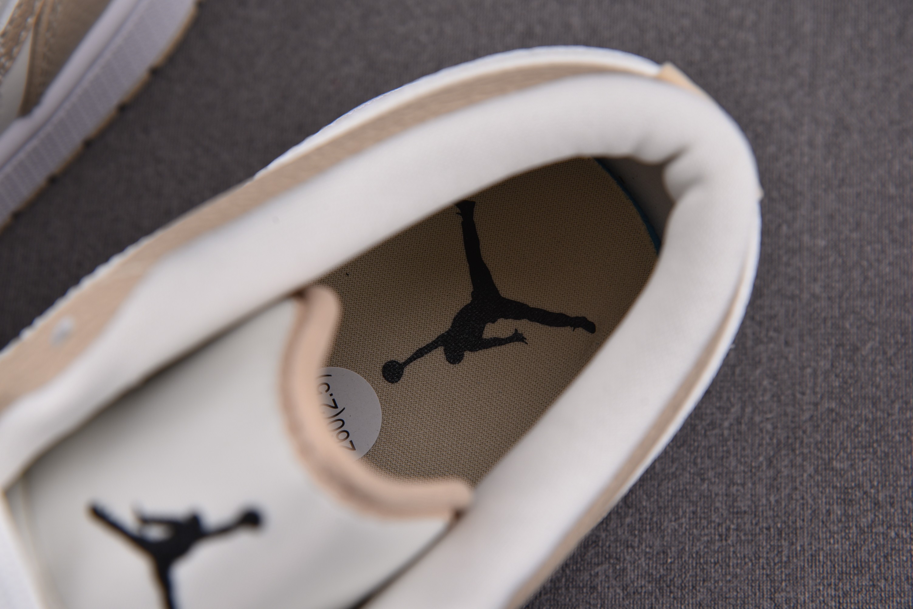 Jordan 1 Low SE Sail Rattan University Red