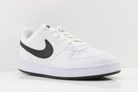 Nike Sneaker