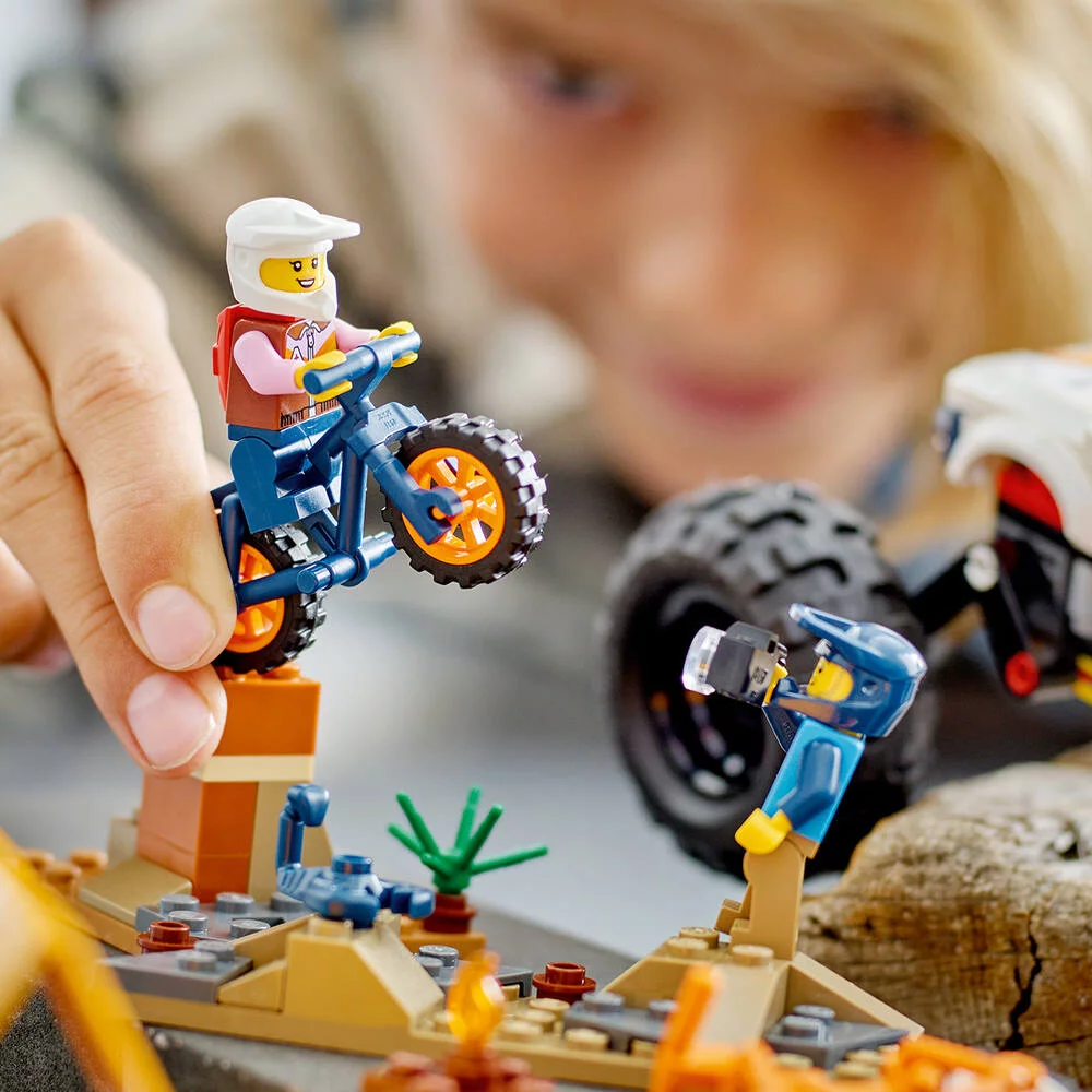 LEGO®CITY 60387 - LES AVENTURES DU 4X4 TOUT-TERRAIN