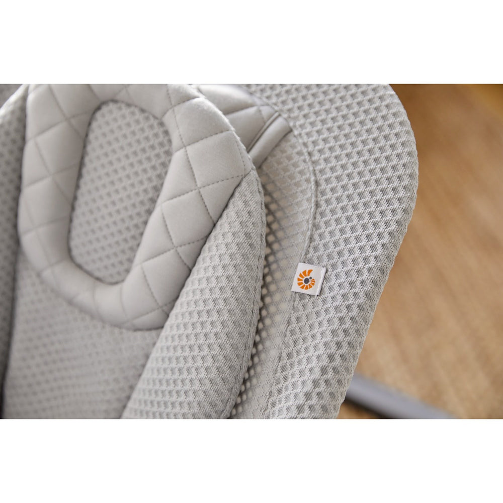 Køb Ergobaby Light Grey Evolve Bouncer Mesh