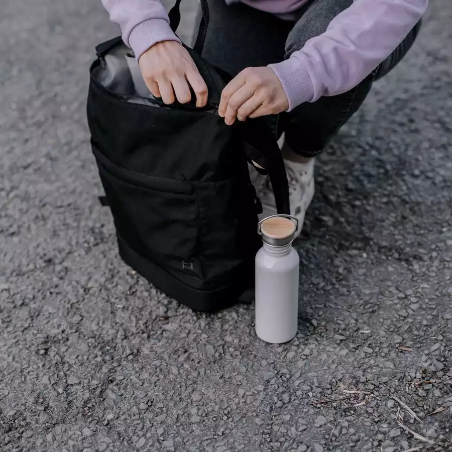 Anna und Oskar Fairer Wickelrucksack Kalle Schwarz