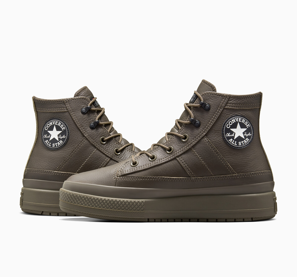 CONVERSE<br>Tênis Chuck Taylor All Star Equip em couro transparente