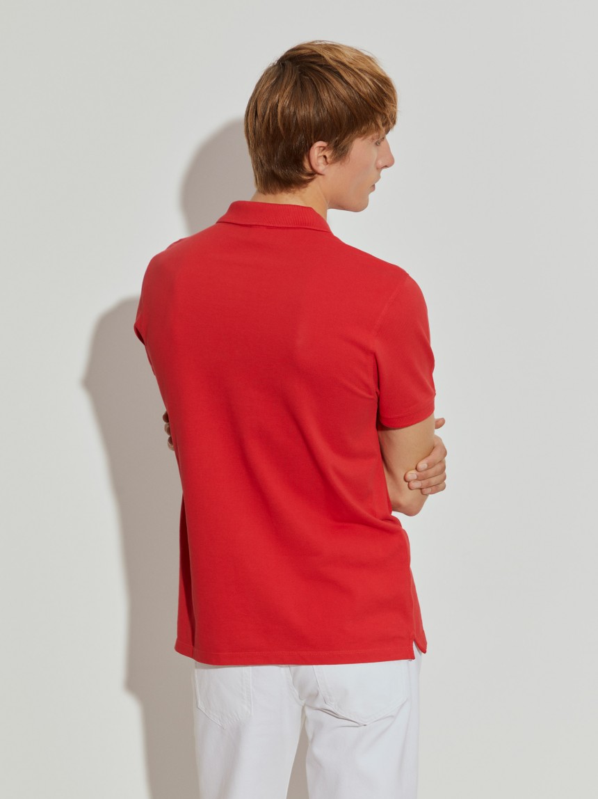 Polo piqué regular fit em algodão