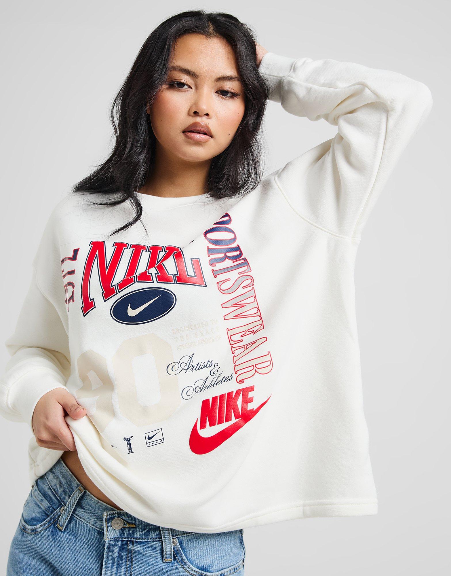 Nike Street Graphic Crew Sweatshirt