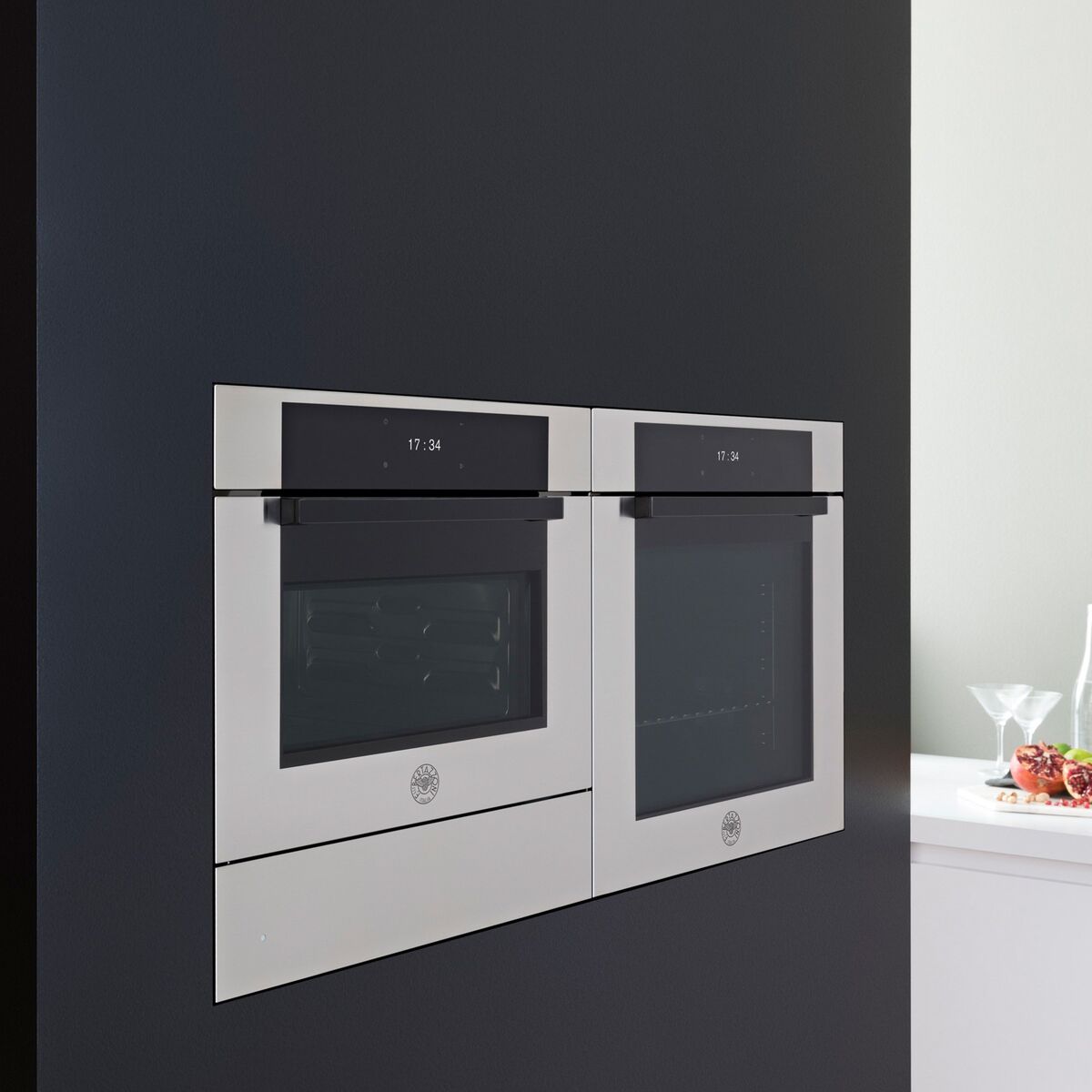Modern F6011MODPTX varmluftsovn med pyrolyse, 60 cm, rustfritt stål