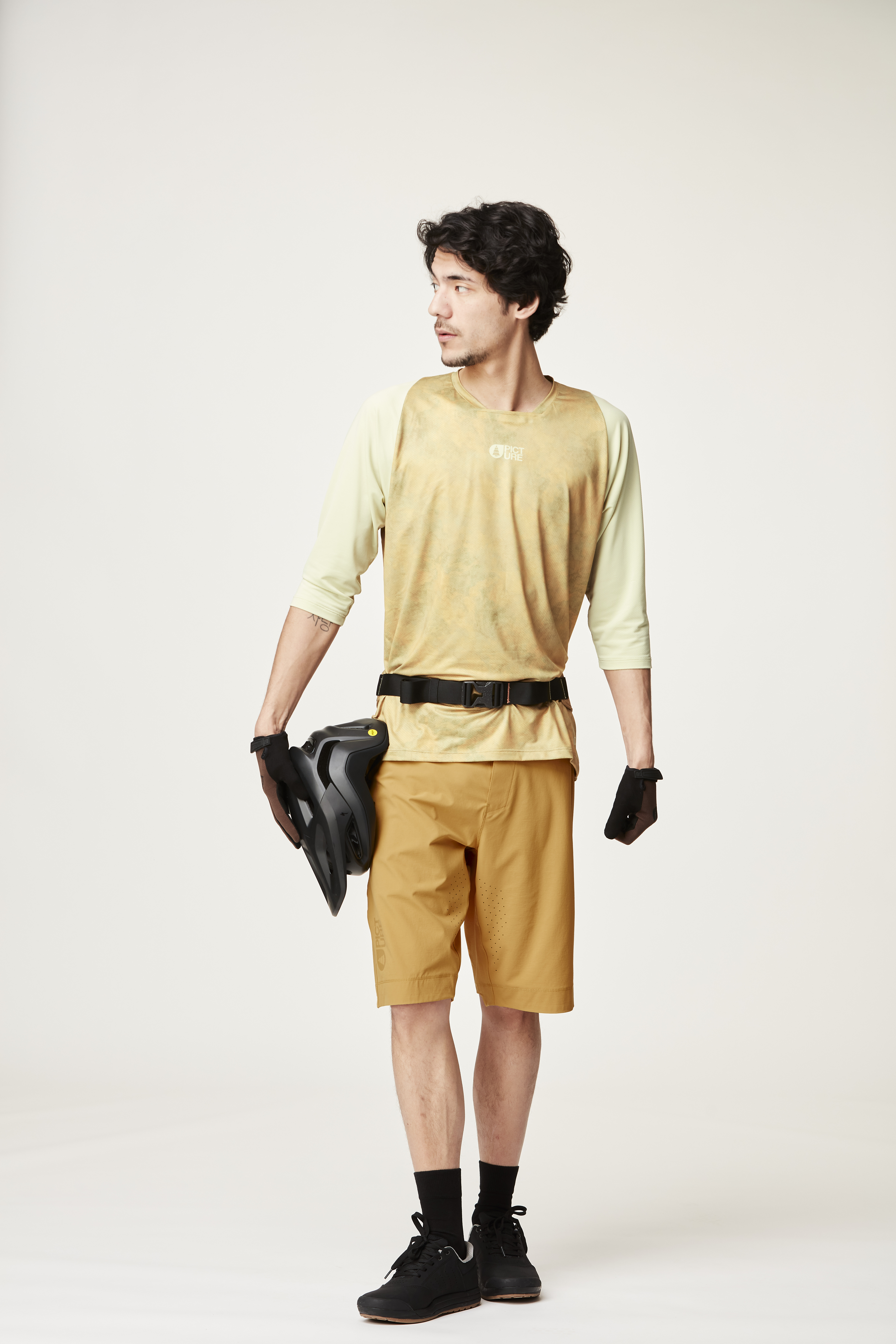 Vellir Stretch Shorts