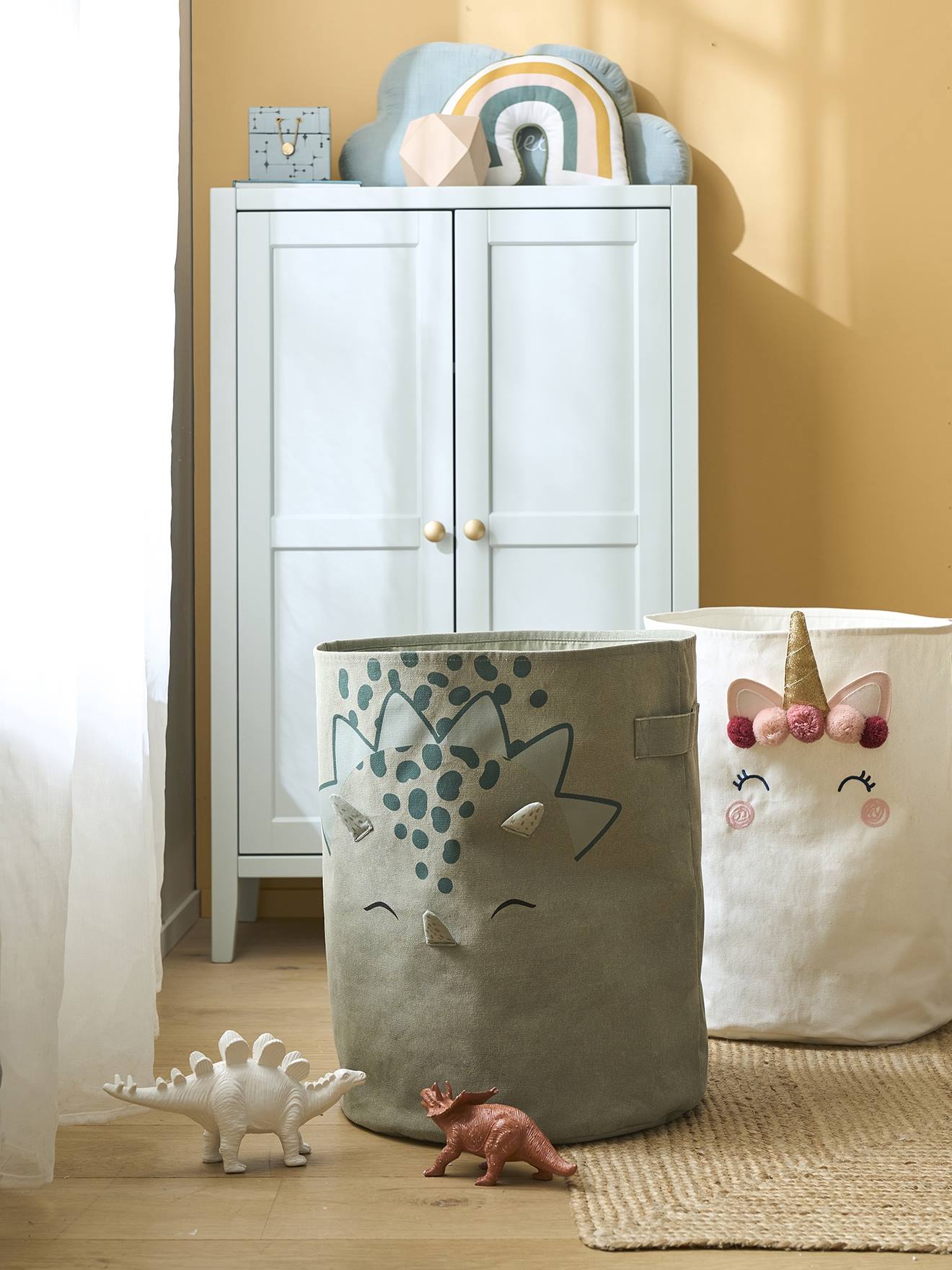 Cesta XL Dinosaur, tamanho médio, lisa, azul com estampas.